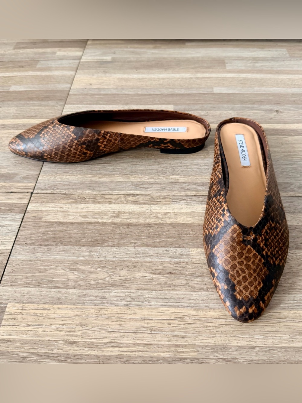 Steve Madden Sherman Brown Snake Print Slip-On Mules Flats, Women’s Size 6 NWOT